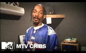Snoop Dogg Welcomes You to Tha Dogg House | MTV Cribs